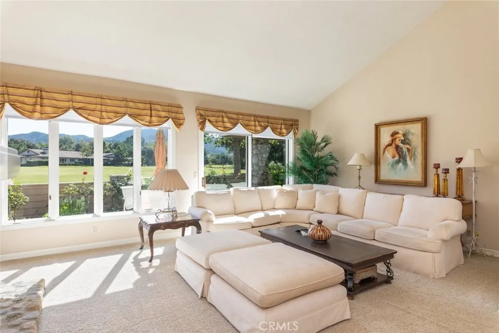 38201 Creekview Cir