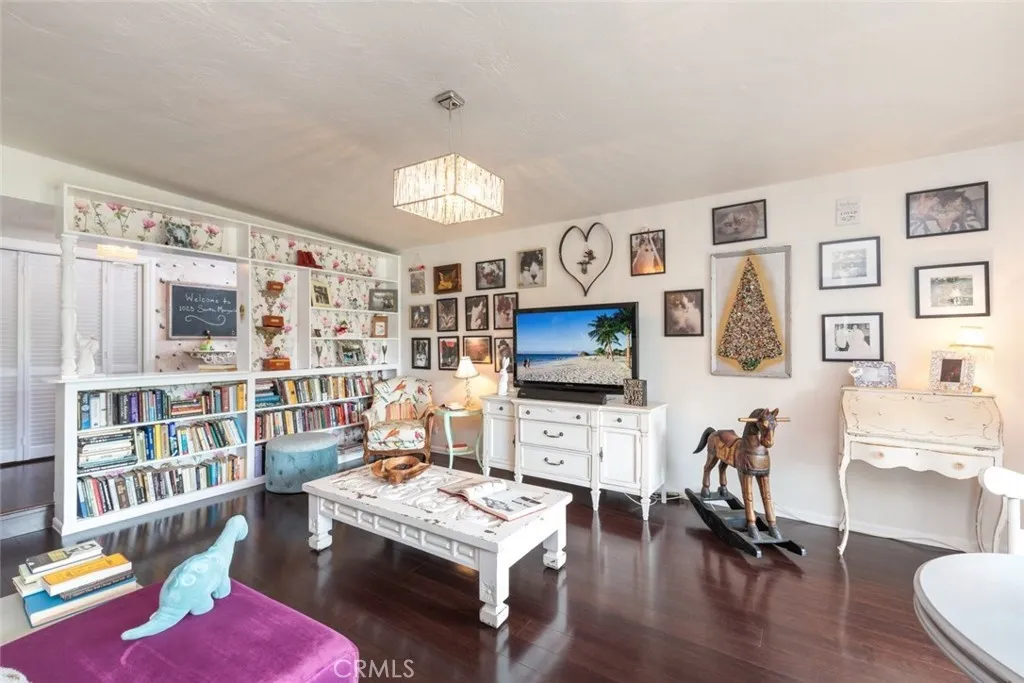 1025 Santa Margarita Dr