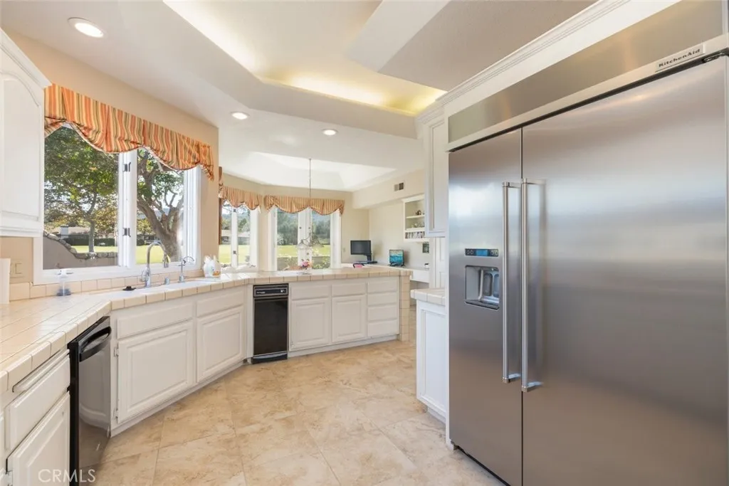 38201 Creekview Cir