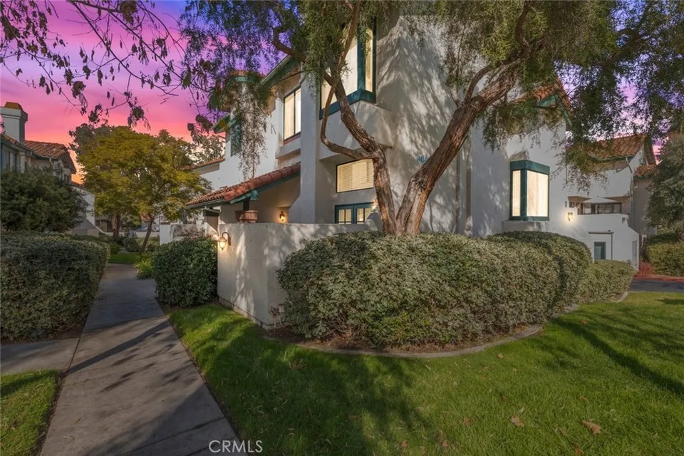 1441 Summit Dr