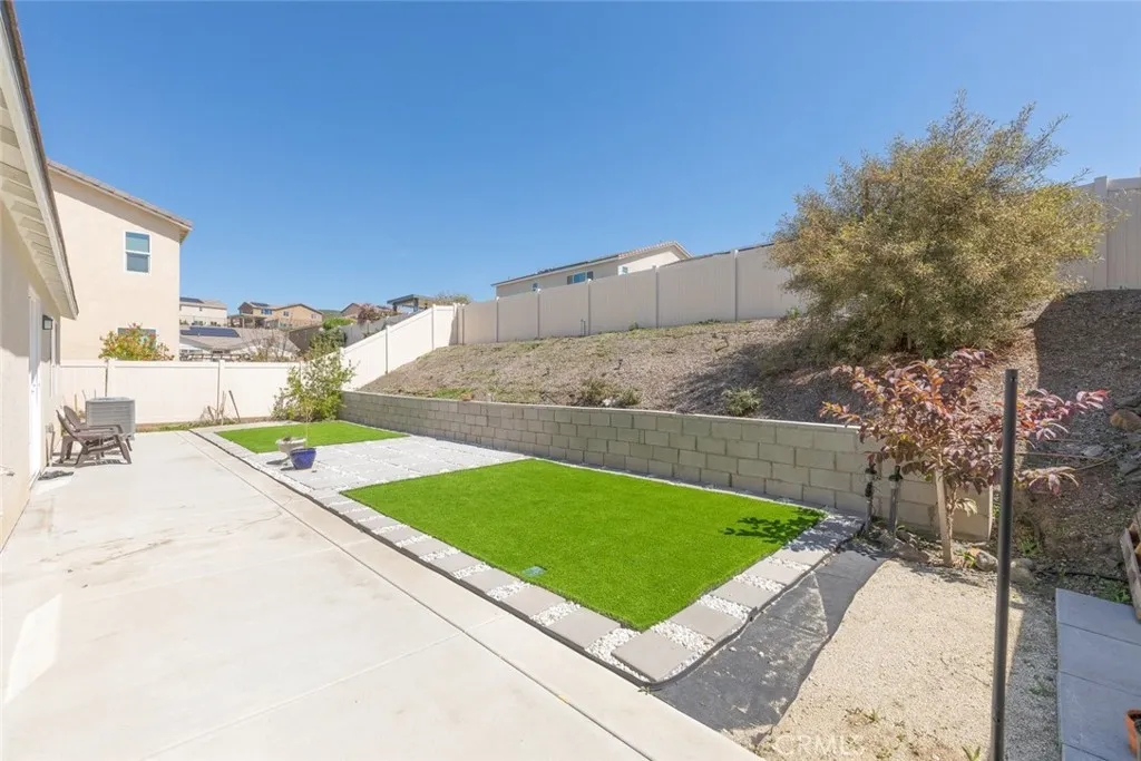 36082 Saint Claire Ct