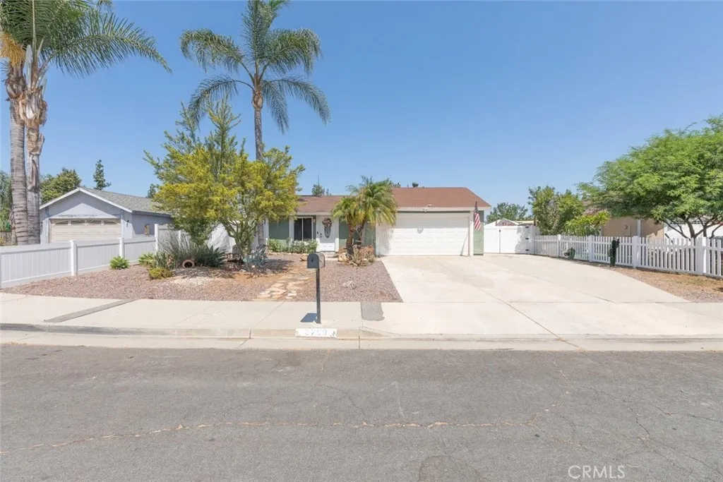 10753 Parliament Ln