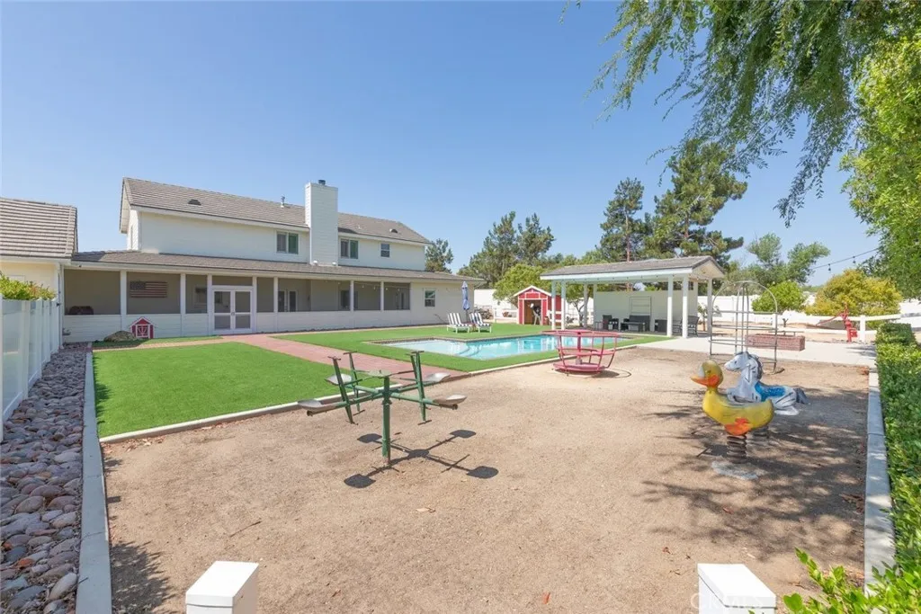 41559 Floyd Ct