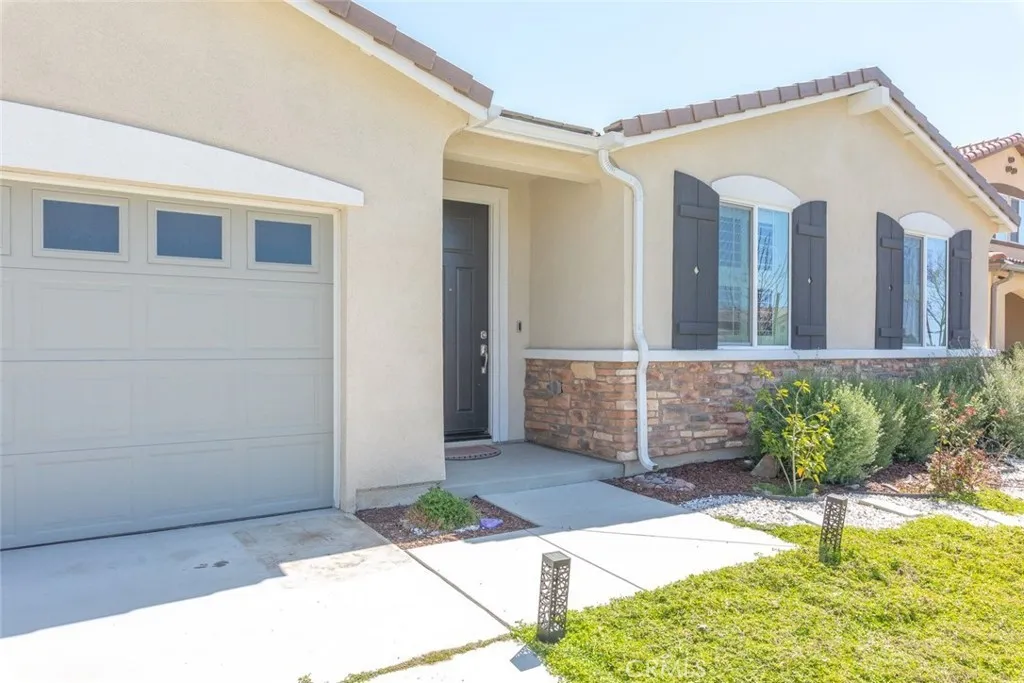 36082 Saint Claire Ct