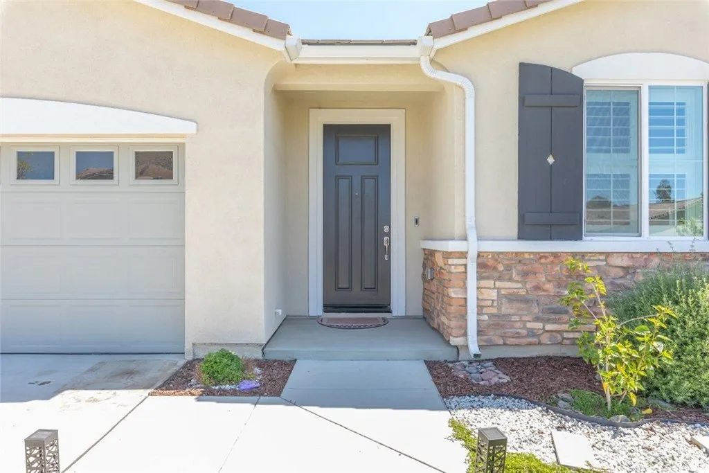 36082 Saint Claire Ct