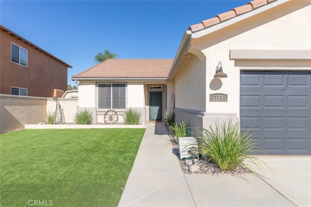 31735 Mesa View Dr