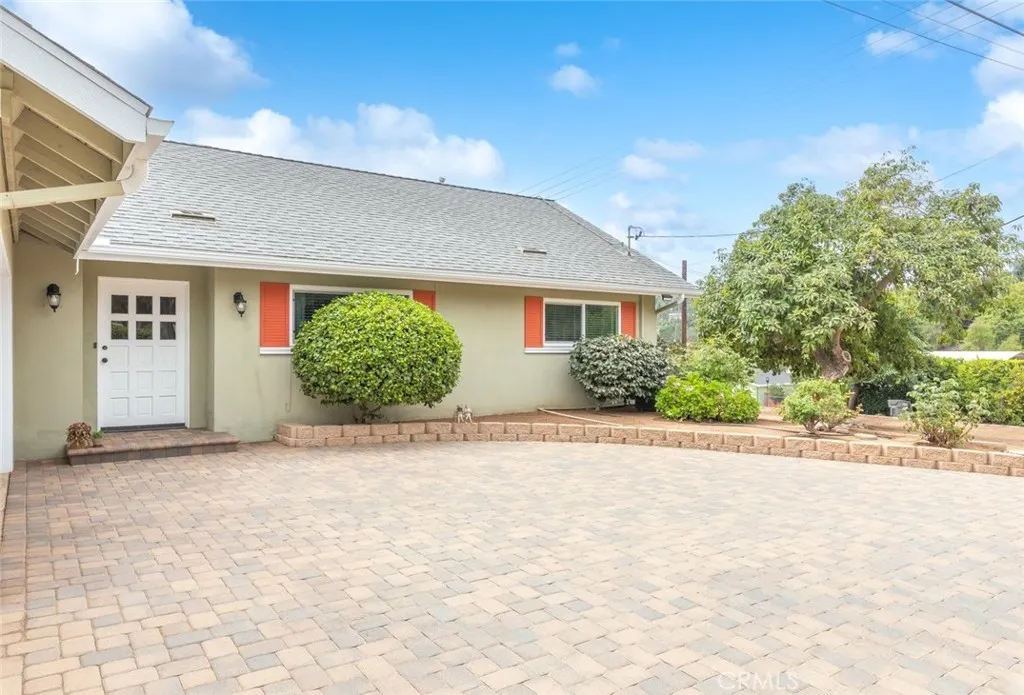 1025 Santa Margarita Dr