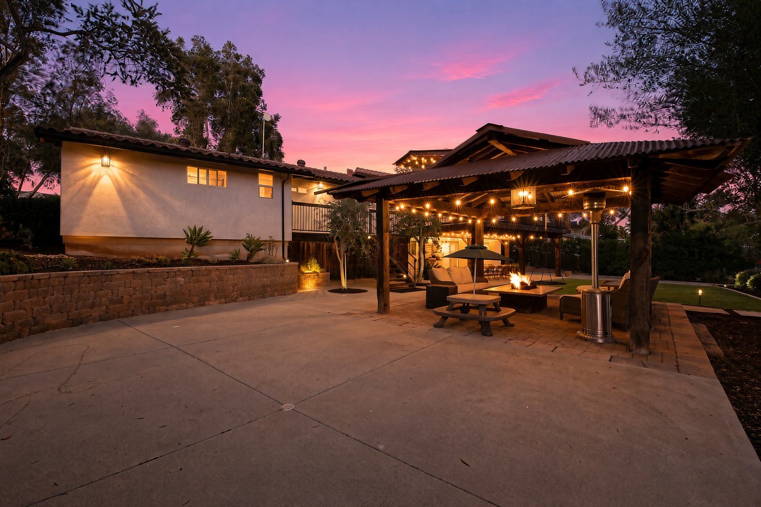 210 Rancho Camino