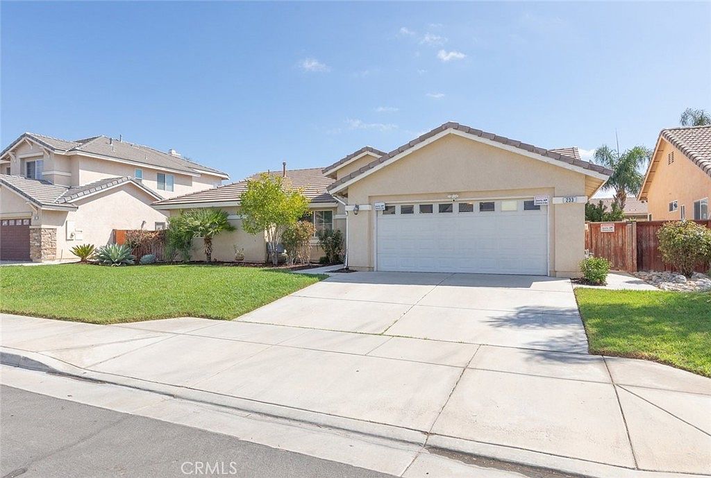 233 Galiceno Dr