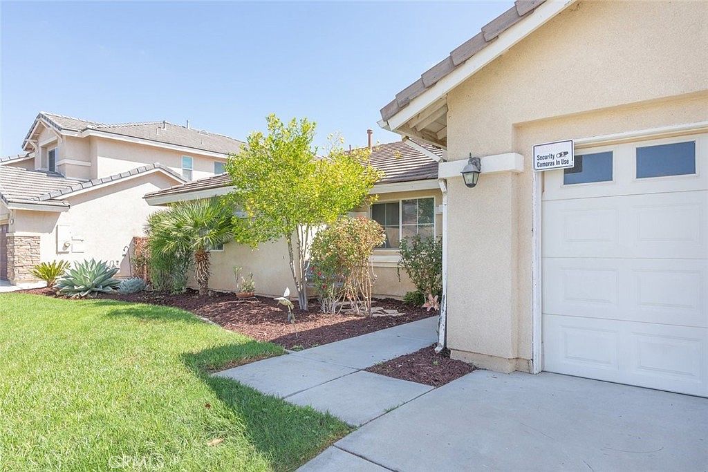 233 Galiceno Dr