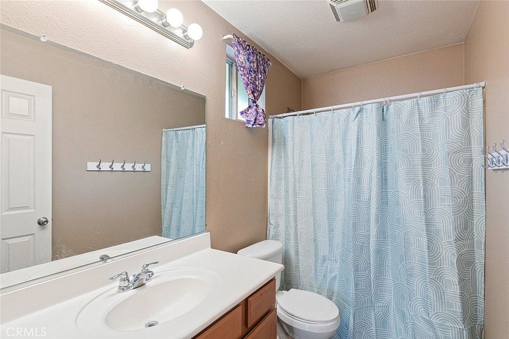 233 Galiceno Dr