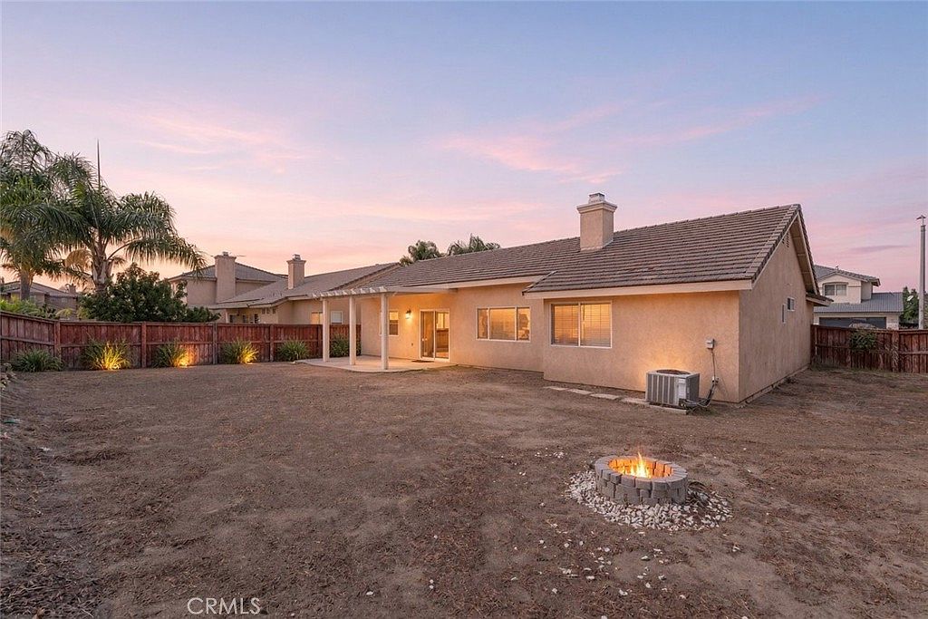 233 Galiceno Dr