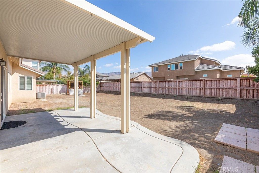 233 Galiceno Dr