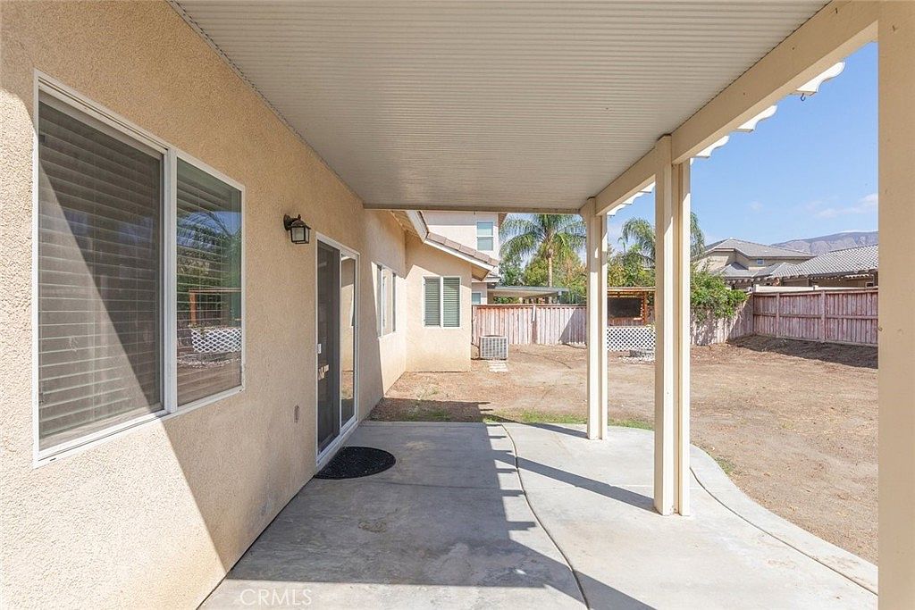 233 Galiceno Dr