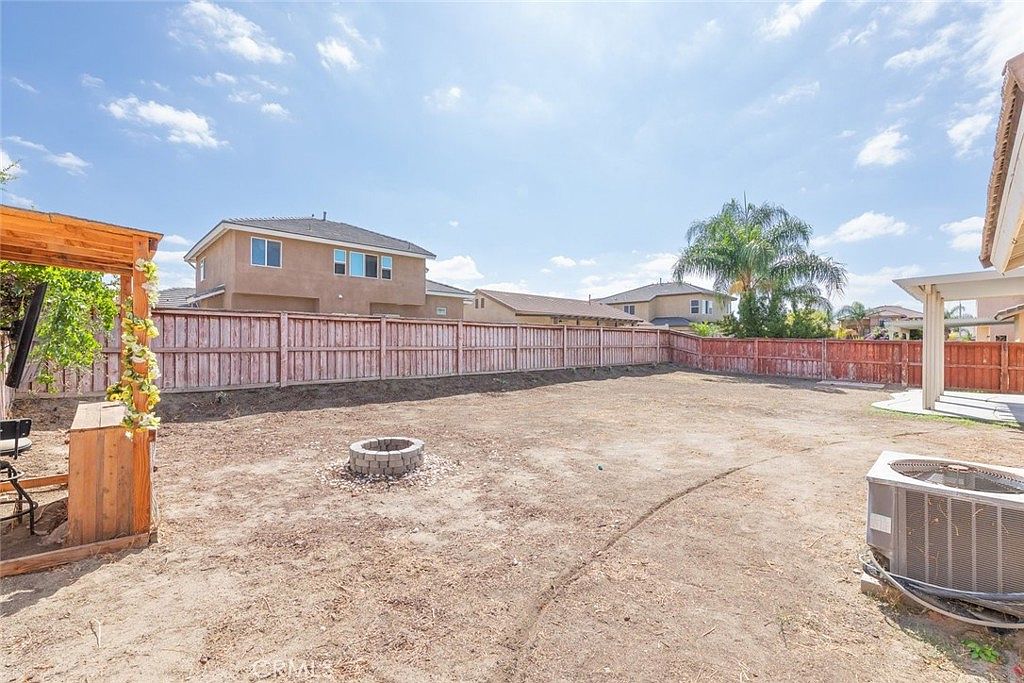 233 Galiceno Dr