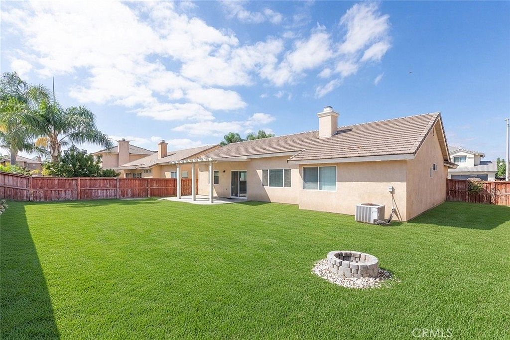 233 Galiceno Dr