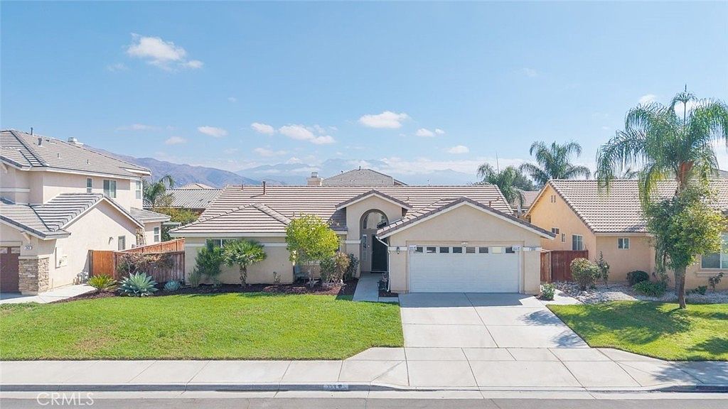 233 Galiceno Dr