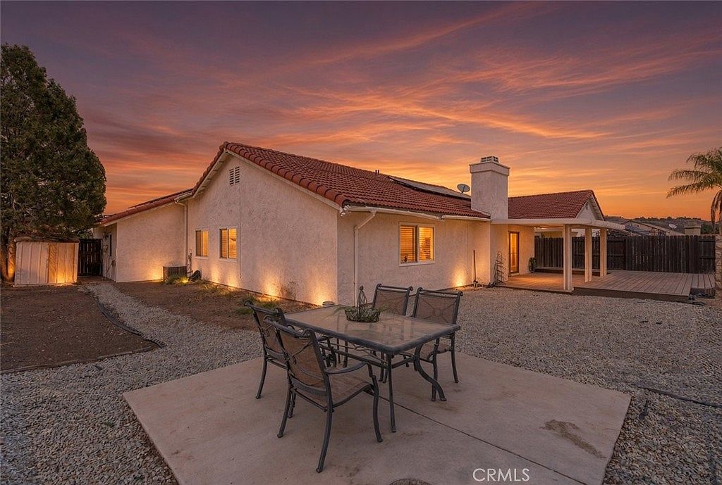 25251 Ridgeplume Dr