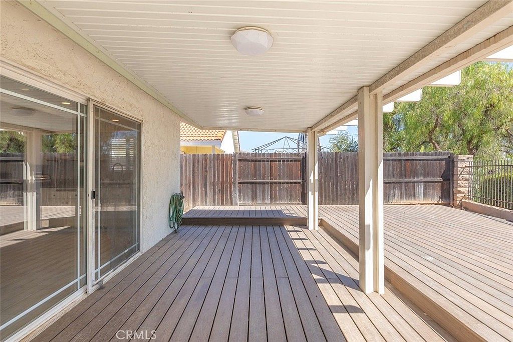 25251 Ridgeplume Dr