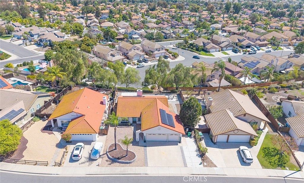 25251 Ridgeplume Dr