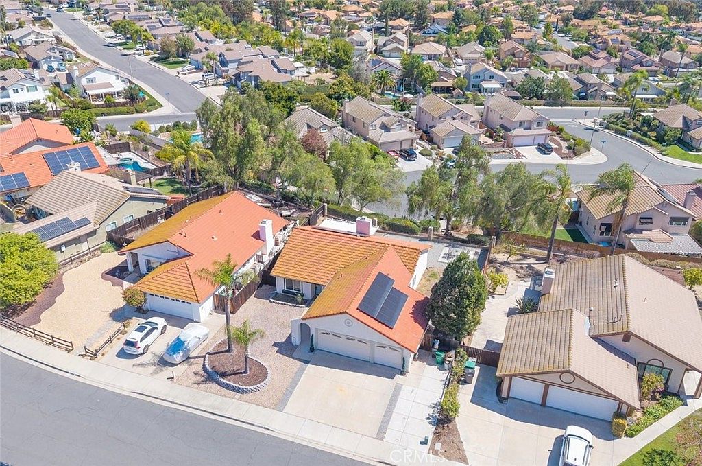 25251 Ridgeplume Dr