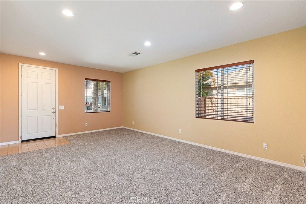 32670 Santa Cruz Way