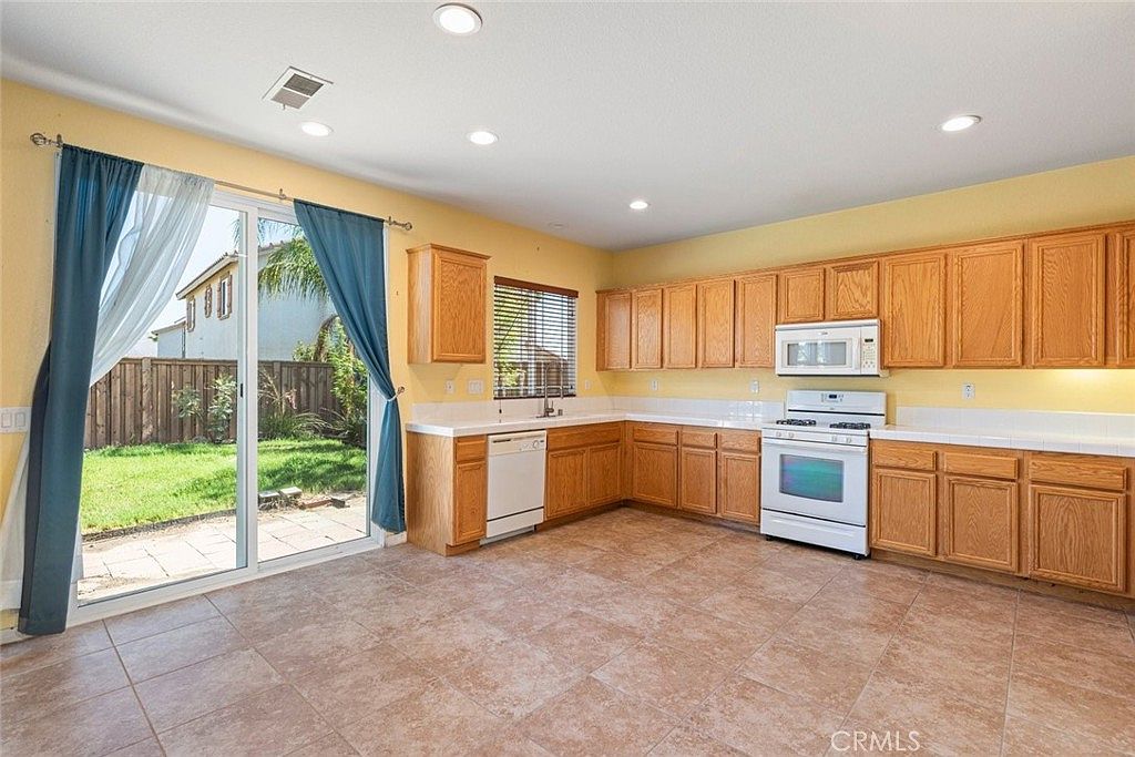 32670 Santa Cruz Way