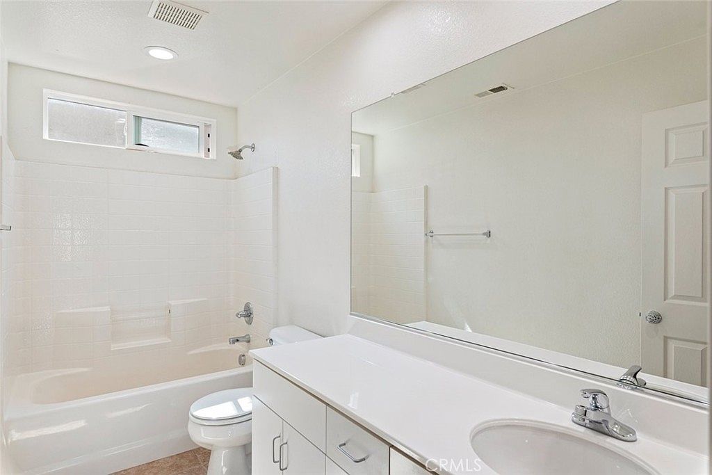 32670 Santa Cruz Way