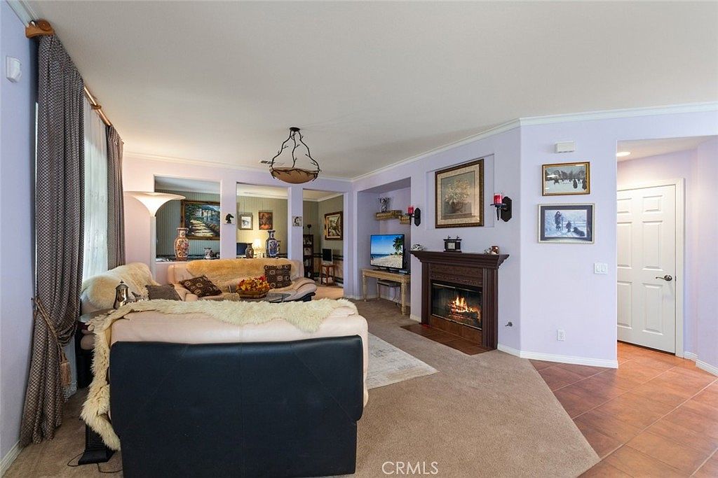 37097 Edgemont Dr