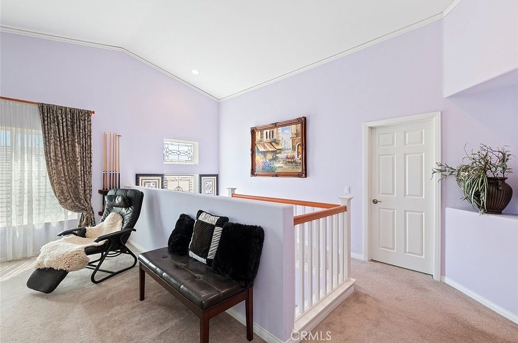 37097 Edgemont Dr