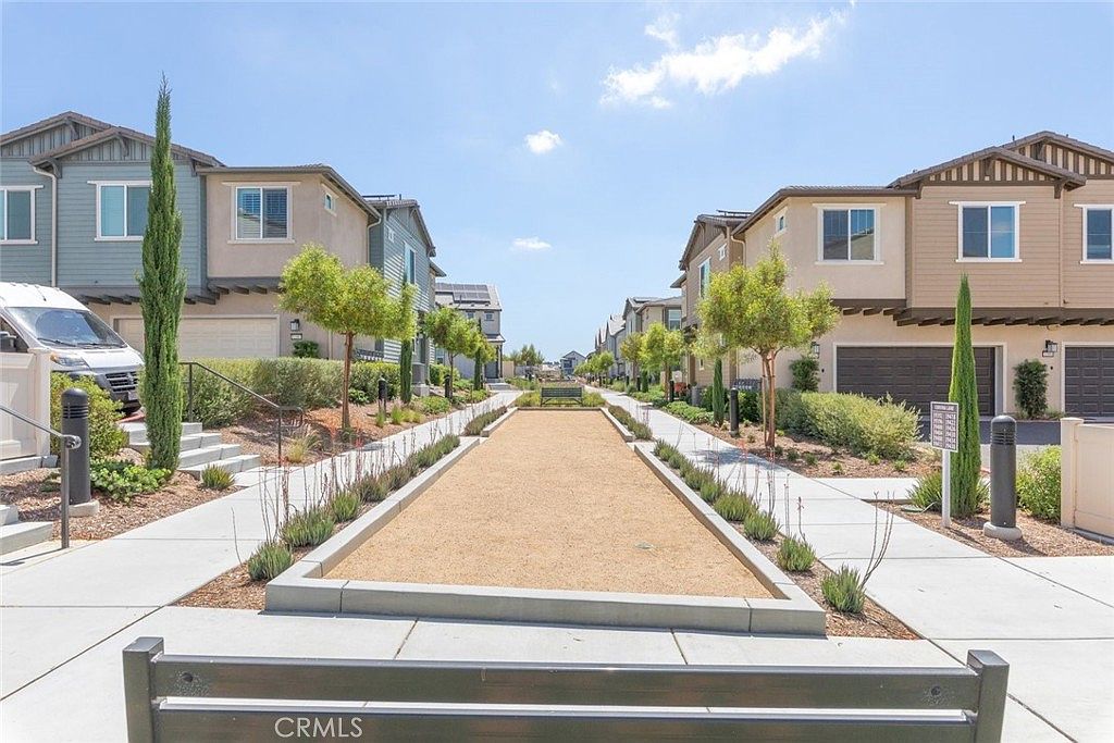 39438 Corvina Ln