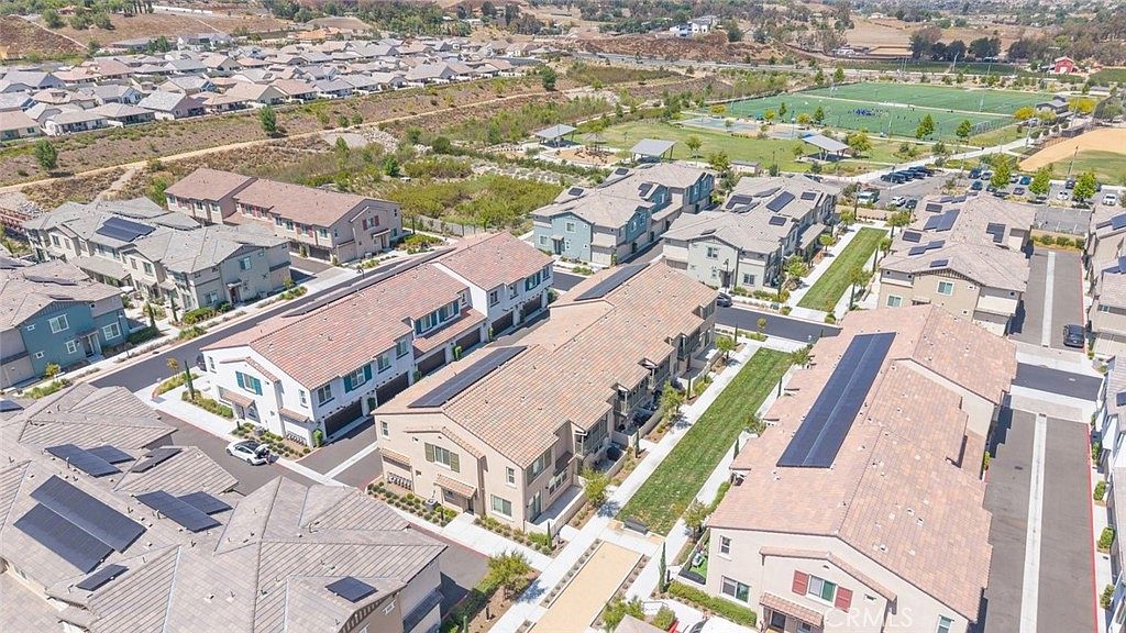 39438 Corvina Ln